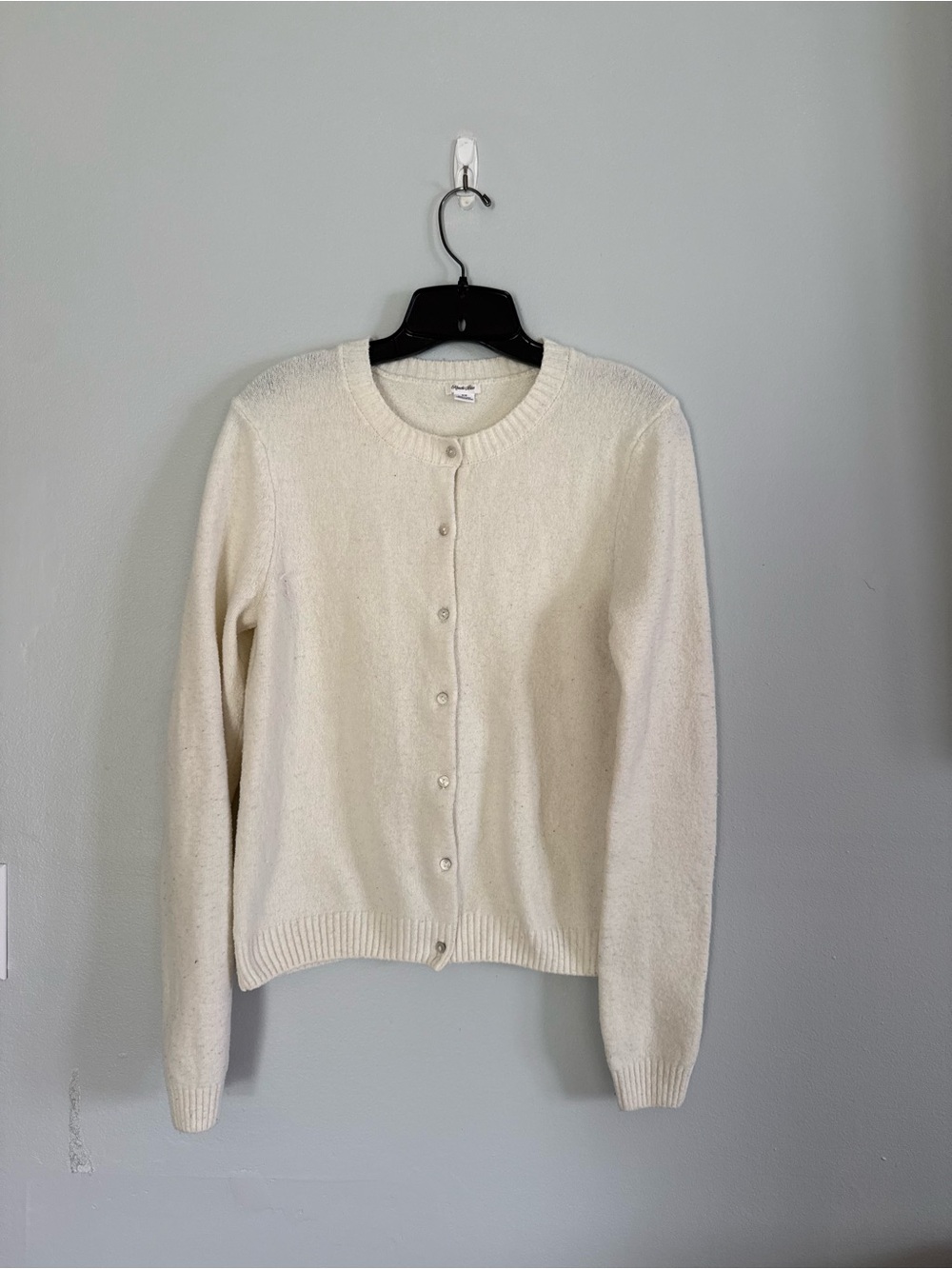 UO Kimchi Blue Womens Crew Neck Button Cream Ivory Cardigan Sweater, Soft, Med